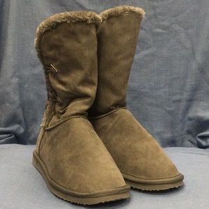 Faux Fur-lined Suede Boots, gray, 8